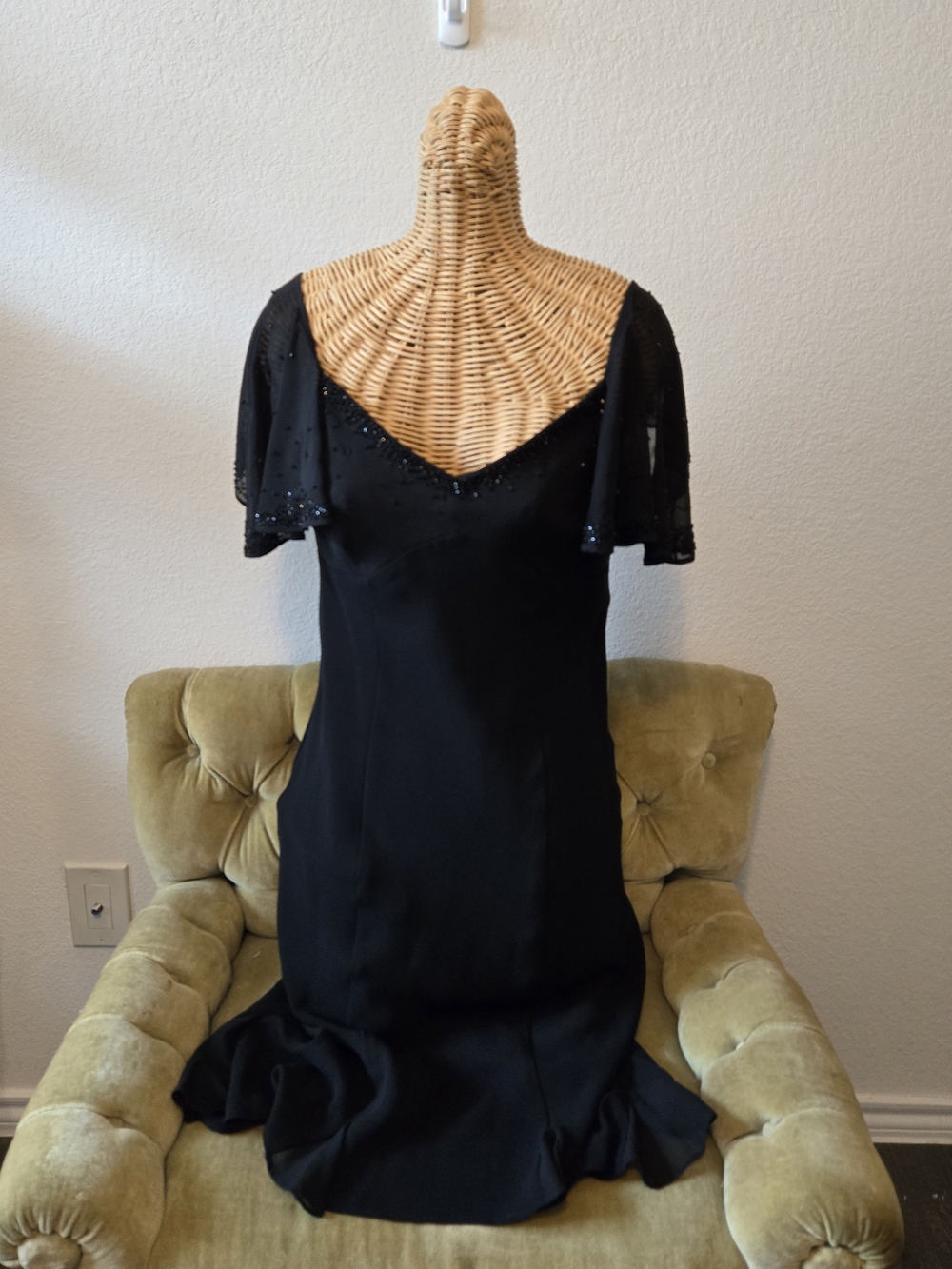Elegant Black Sequin Accent Evening Dress